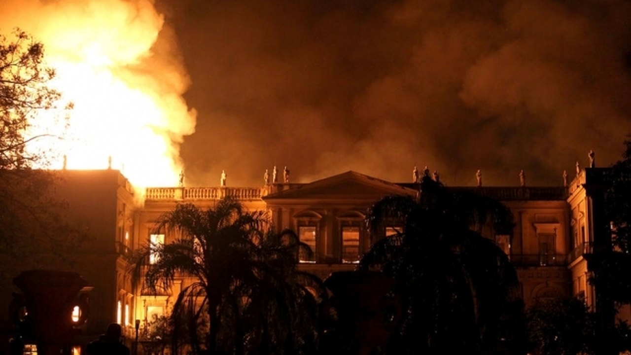Museu Nacional: PF não vê omissão de gestores e descarta crime no incêndio