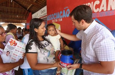 Prefeitura de Marechal leva ações em celebração ao dia das mulheres para o conjunto Eric Ferraz