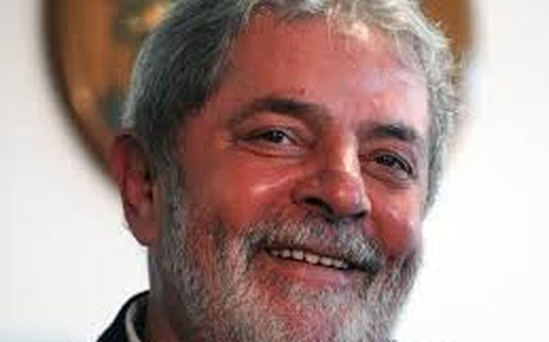 Segundo revista, Lula é investigado por &#8216;tráfico de influência&#8217;