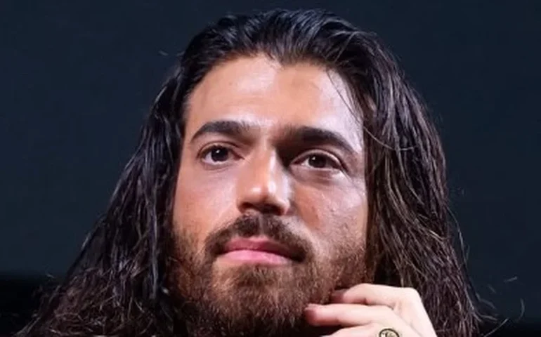'Estou vivendo um conto de fadas', diz Can Yaman, protagonista da nova série 'El Turco'