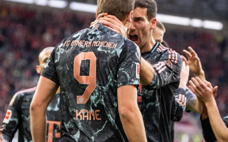 Bayern bate o Freiburg e amplia vantagem na liderança do Alemão com tropeço do Leverkusen