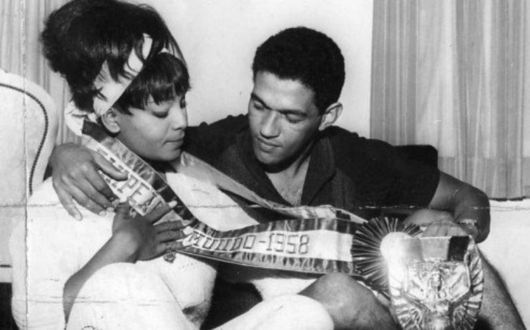 &#8216;Elza &amp; Mané&#8217; traz romance, samba e futebol durante era de ouro do casal