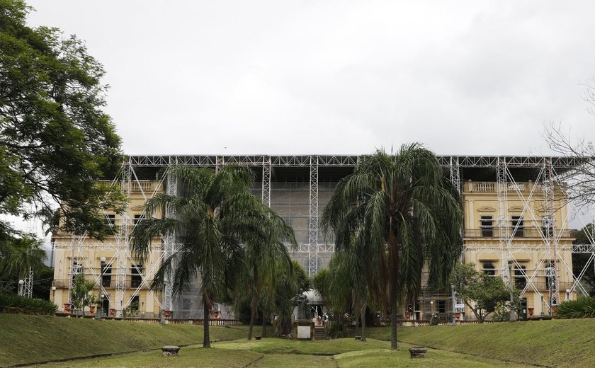 Museu Nacional começa restauração das fachadas e telhados