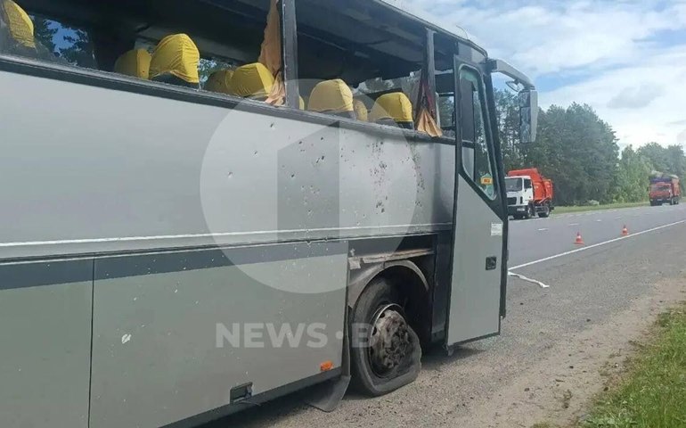 Zakharova acusa Kiev de “ato terrorista” após ataque a ônibus com crianças em região russa