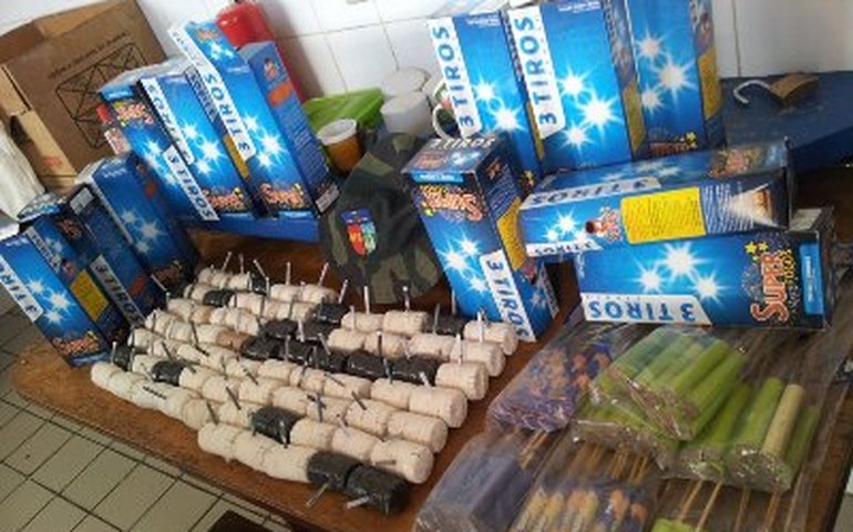 Batalhão de Polícia Ambiental apreende material explosivo em Atalaia