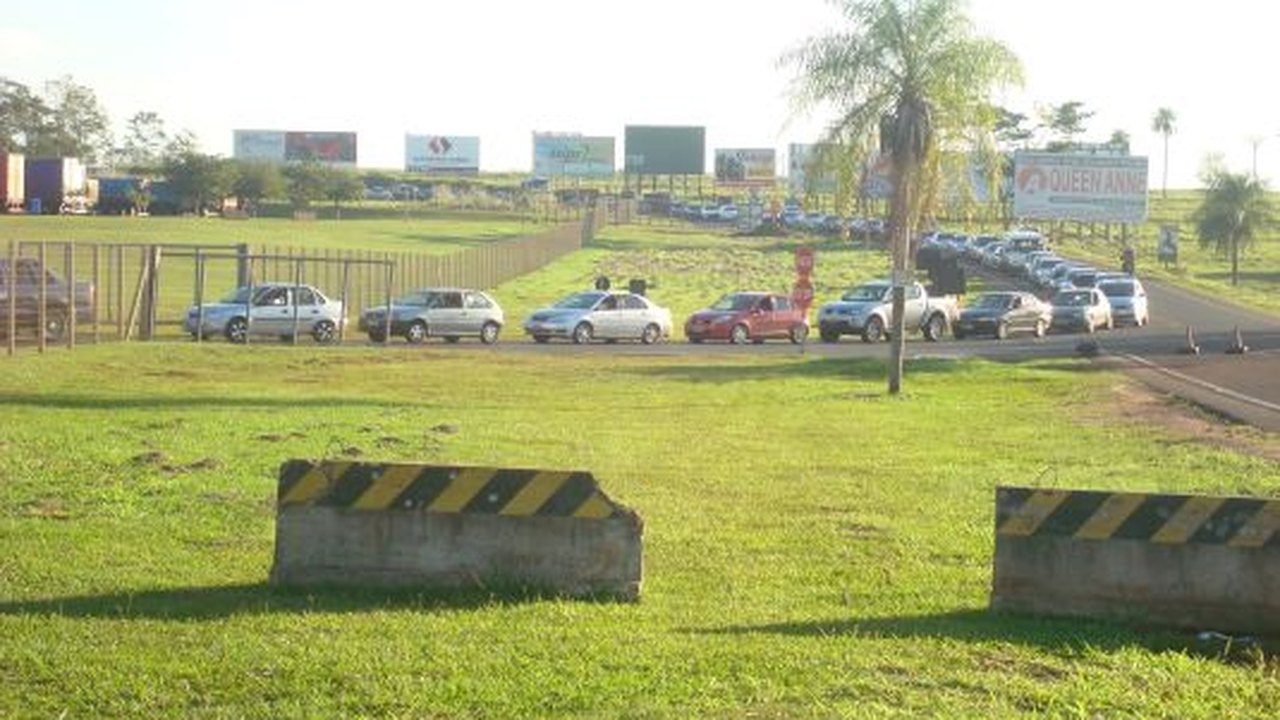 Auditores fiscais fazem operação-padrão nesta terça-feira