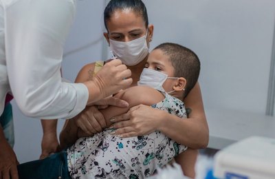 Maceió ultrapassa 60% do público infantil vacinado com a primeira dose