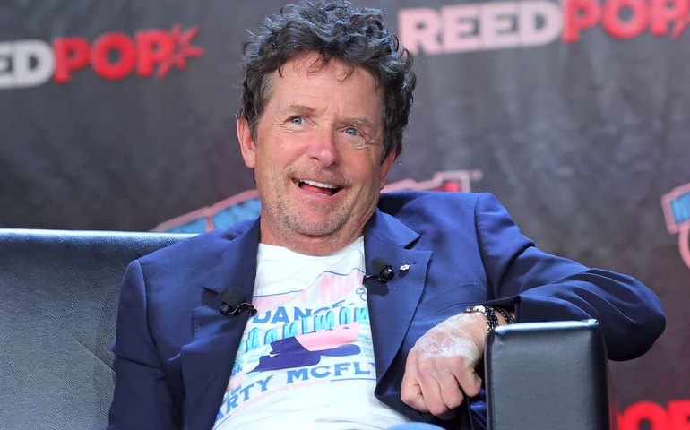 Michael J. Fox tocou com o Coldplay e já disse que gostaria de chance para atuar; saiba como está a saúde do ator