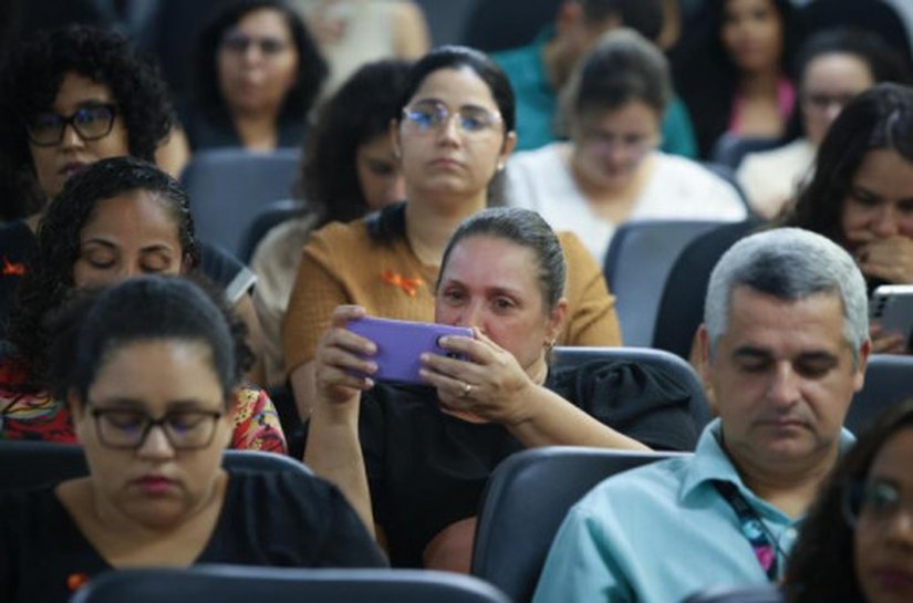Seduc discute combate à violência contra crianças e adolescentes com formação na rede estadual