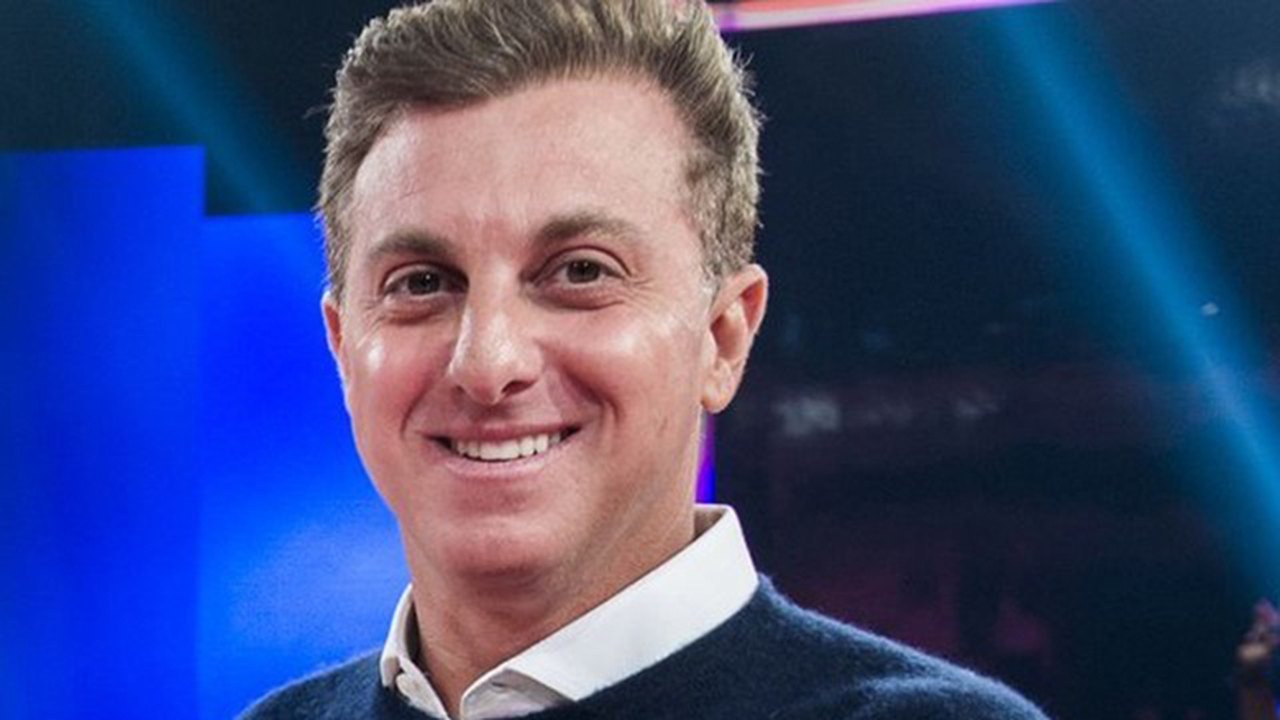 Huck usou empréstimo de R$ 17,7 mi do BNDES para comprar jatinho