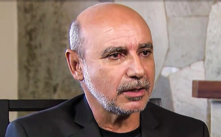 'Para eles, sou um leproso', diz Queiroz sobre relação com família Bolsonaro