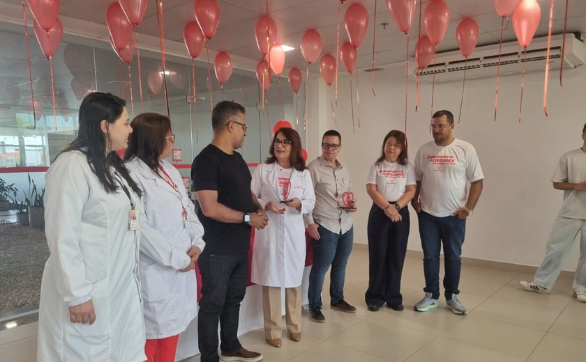 Doadores de sangue fidelizados recebem Troféu Amigo do Hemoal