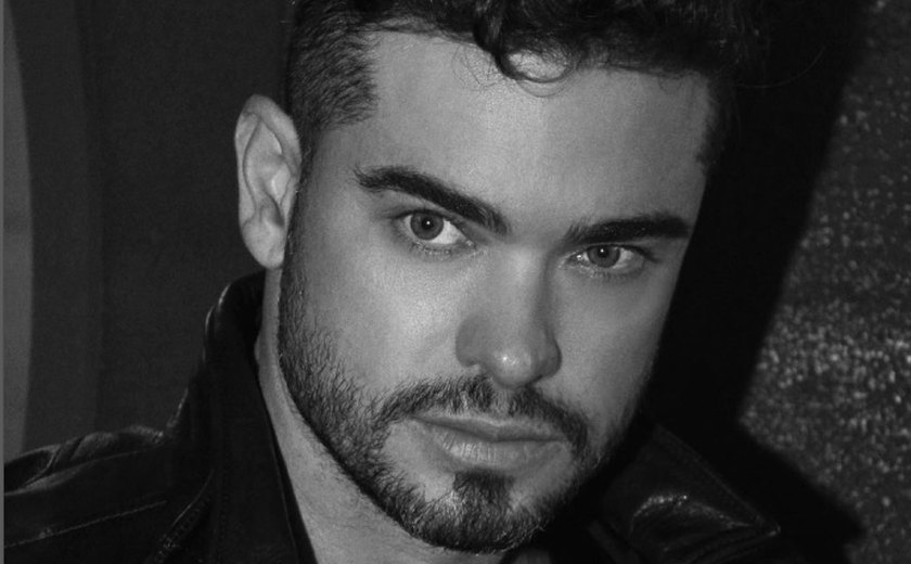 Quem é Sidney Sampaio, o ator que se jogou da janela de um hotel em Copacabana