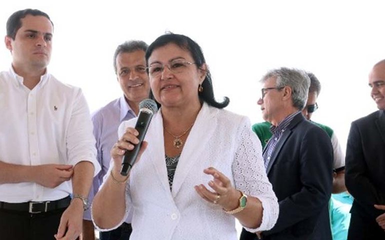 Prefeito Gilberto Gonçalves assina ordem de serviço para reforma e reconstrução da UBS Jorge Nunes em Rio Largo