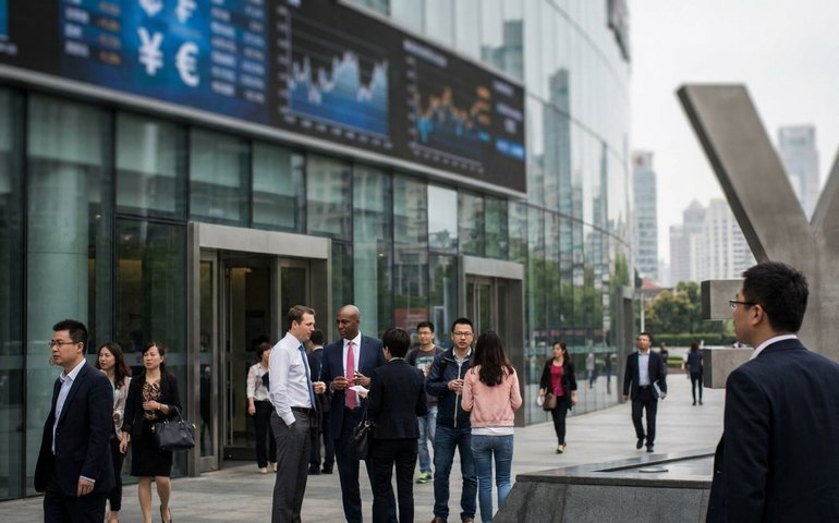 China anuncia medidas para ampliar o uso global do yuan