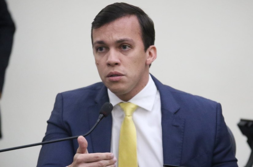 Delegado Leonam critica utilização da inteligência artificial e cobra nomeação de policiais militares