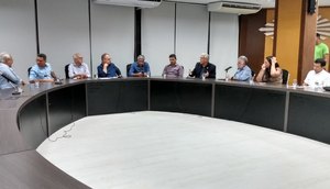 REUNIÃO CORONA / Foto: André Múmia