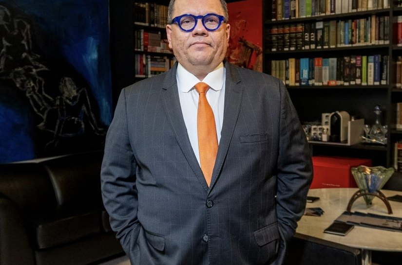 STJ garante direito à indicação de gênero neutro no registro civil; especialista comenta