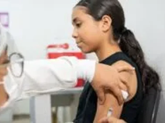 Jovens de 15 a 19 anos podem se vacinar contra o HPV até dezembro