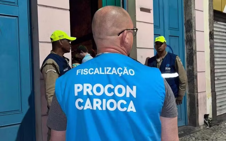 Bar na Lapa é multado após aviso discriminatório contra clientes de EUA e Israel