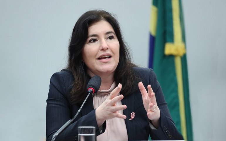 Tebet diz que equipe econômica ainda não discutiu mudança da meta de déficit zero