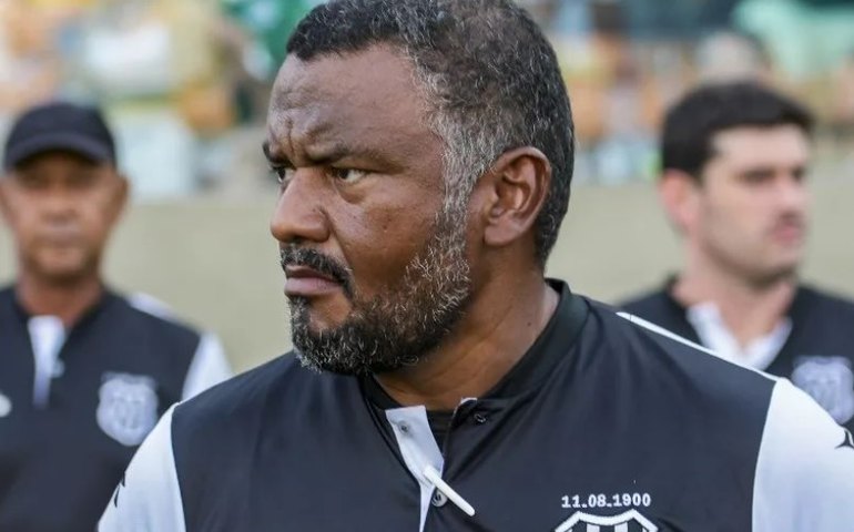 Ponte Preta define saída do auxiliar técnico Bazílio Amaral após eliminação no Paulistão