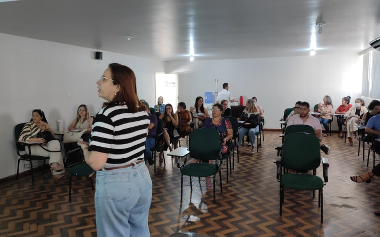 Novo modelo de financiamento do SUS é apresentado para médicos e enfermeiros de Penedo