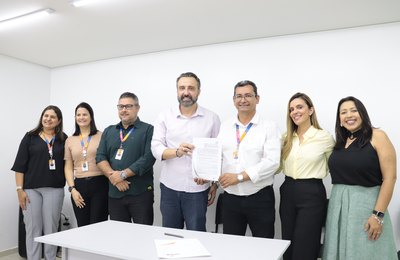 Solenidade também contou com a entrega dos certificados aos concluintes dos cursos ofertados na Carreta-Escola de Gastronomia