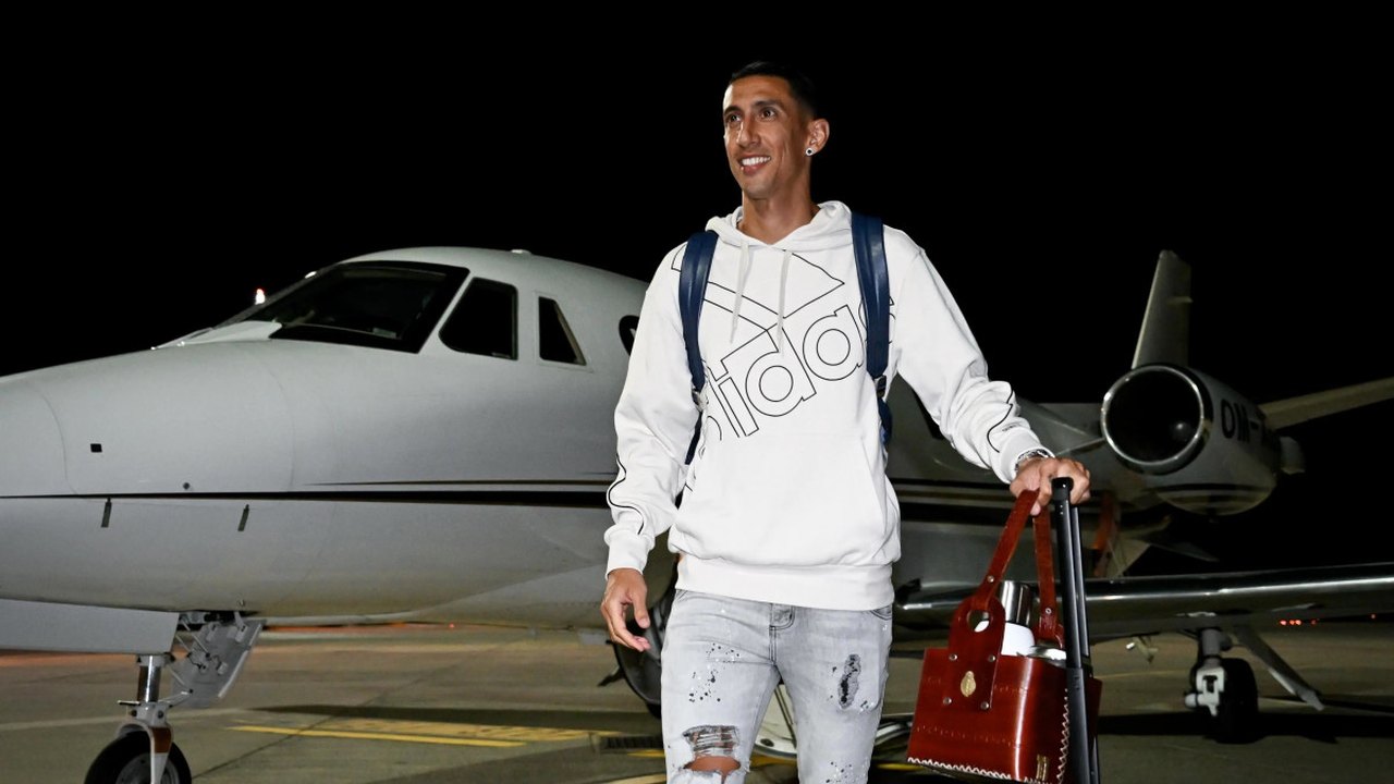 Juventus mostra desembarque de seu novo reforço: ‘Angel Di María chegou a Turim’
