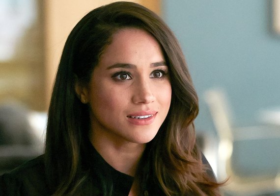 Meghan Markle revela de qual marca será seu vestido de noiva