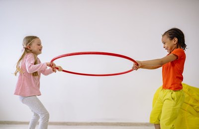 Brincar é fundamental: dicas e benefícios para o desenvolvimento infantil