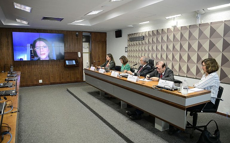 Especialistas defendem aprovação do Estatuto do Trabalho