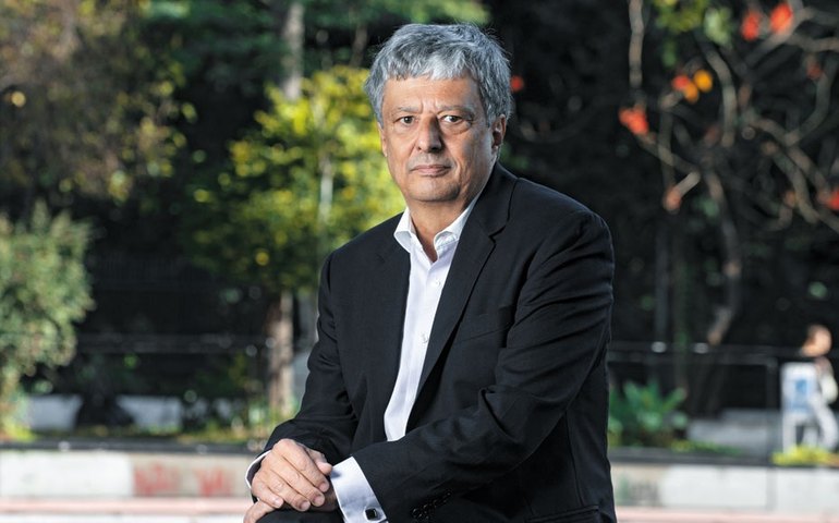 Jorge Caldeira é eleito na ABL para a cadeira de Lygia Fagundes Telles