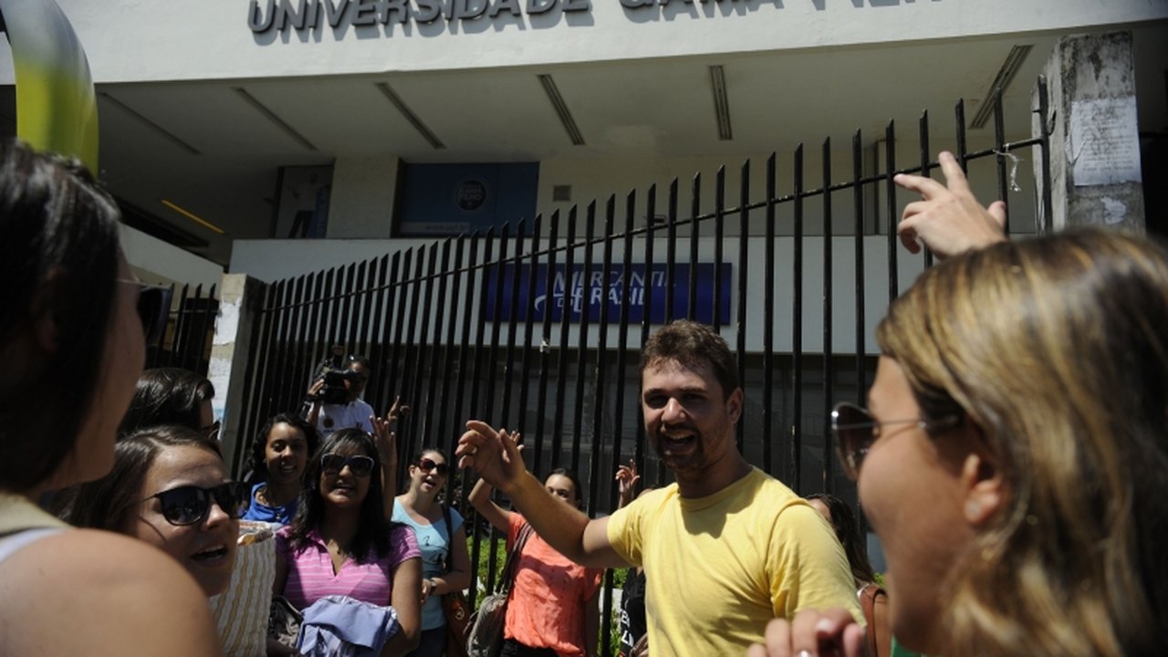 Alunos da Gama Filho são recebidos no Planalto