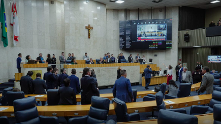 Câmara de SP aprova em 1º turno reajuste de 2,6% de servidores