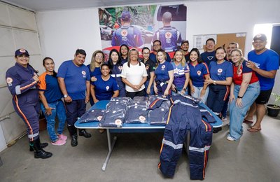 Samu Base Palmeira dos Índios recebe novos fardamentos