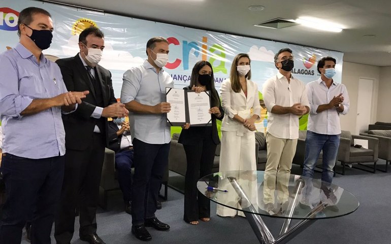 Penedo ganha creches do Programa Criança Alagoana