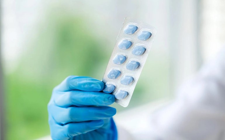 TCU manda Marinha devolver R$ 27 mil pagos por Viagra superfaturado