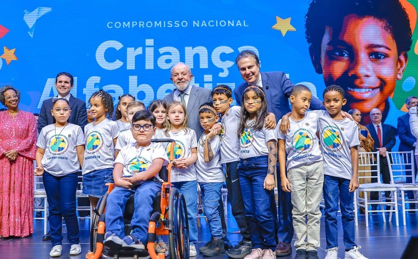 Lula diz que Brasil pode alfabetizar 80% das crianças até 2030