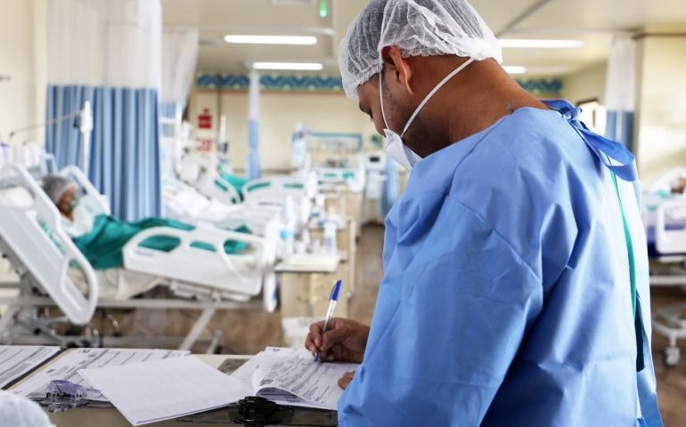 Congresso aprova reajuste para servidores e piso da enfermagem