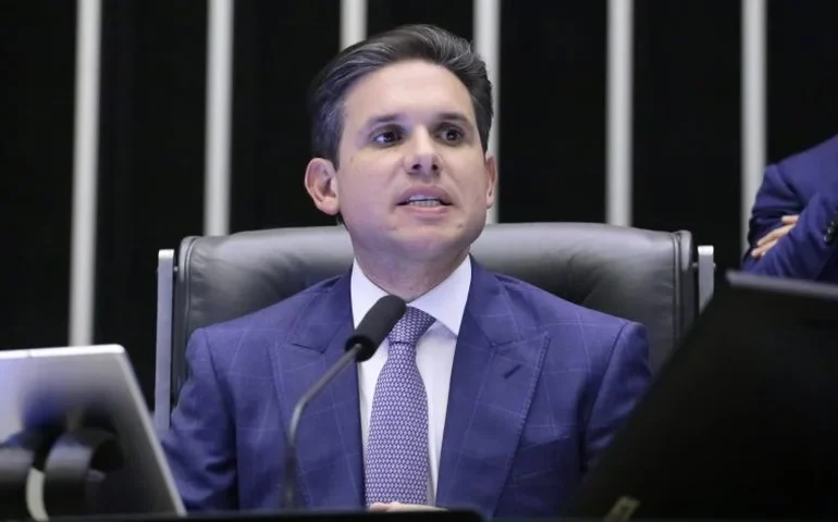 Motta aguarda novo parecer para definir votação do marco legal contra o crime organizado