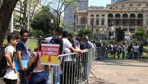FILA EMPREGO / Foto: Rovena Rosa/Agência Brasil