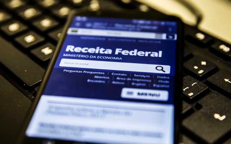 Ampliação da faixa do IR para R$ 5 mil vira ‘tema tabu’ para equipe de Lula