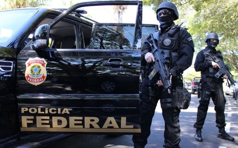PF combate tráfico internacional de drogas por rotas marítimas