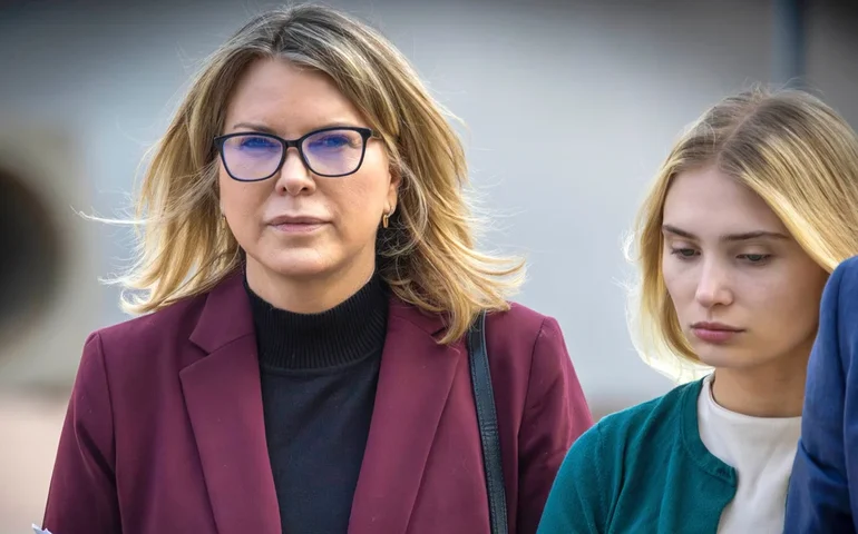 Júri concede indenização de US$ 176 milhões por morte culposa de dois jovens irmãos atropelados pelo carro de uma socialite californiana