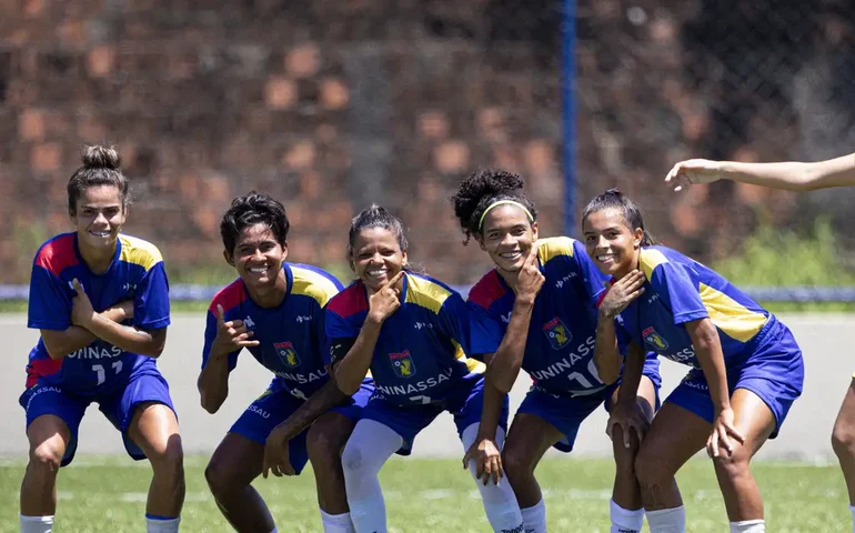 JUBs promovem maior participação feminina no futebol universitário