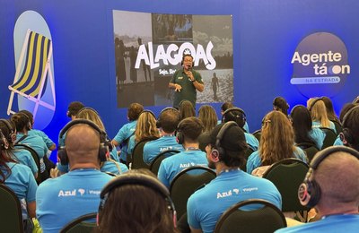 Setur promove Destino Alagoas para 400 agentes de viagens no Azul Tá On, em Fortaleza