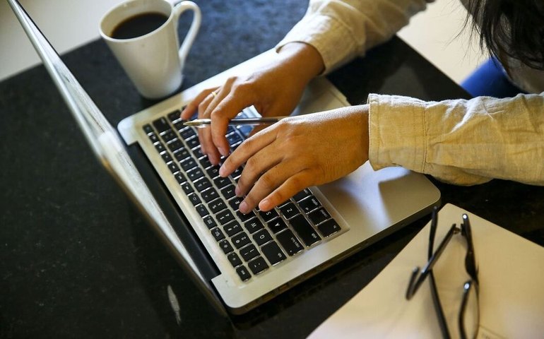 Com semana que 4 dias, queixas de 'burnout' caíram 68%. Veja o que dizem empresas que aderiram ao modelo