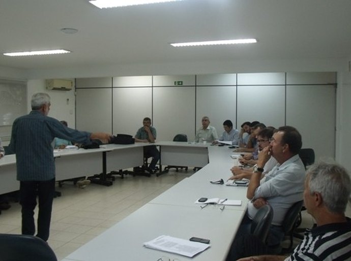 Agricultura reúne órgãos vinculados para planejamento 2016