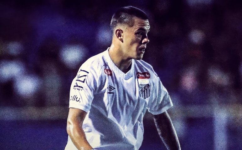 Santos leva susto, mas vence a segunda seguida na Copinha e se garante no mata-mata